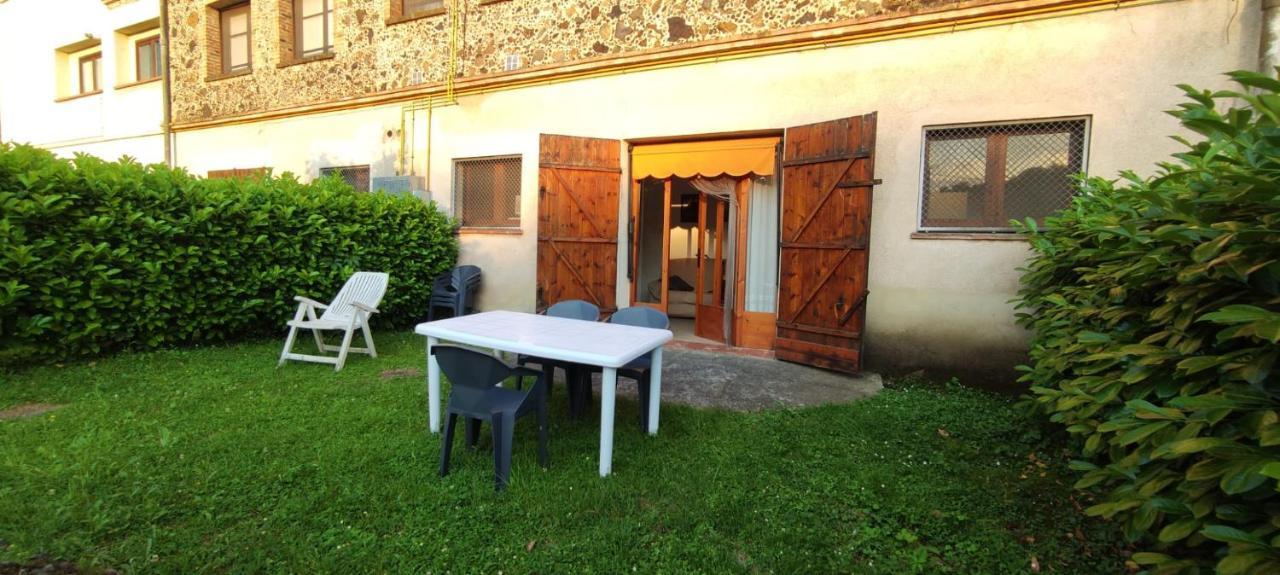 Apartaments Les Voltes Les Preses ภายนอก รูปภาพ